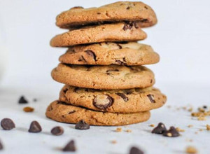 A picture of Crunchy Chocolate Chip Cookies.