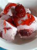 ไอศกรีม สตอเบอร์รี่ 🍓