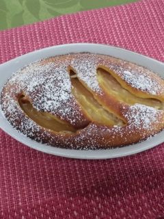 A picture of Simple apple butter cake.