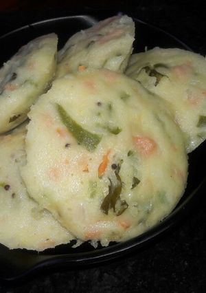 A picture of Vegetable idli.