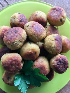 Una foto de Albóndigas de merluza y atún caseras