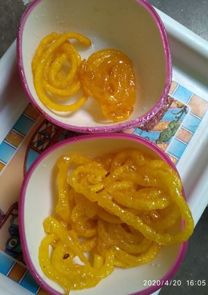 A picture of Crispy Jalebi.