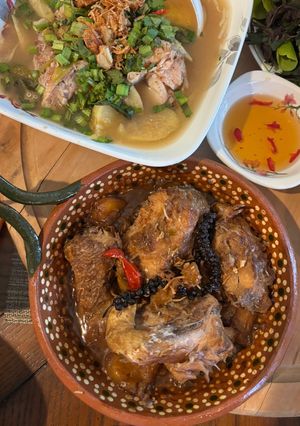 Hình của món Cá hồng kho tiêu.