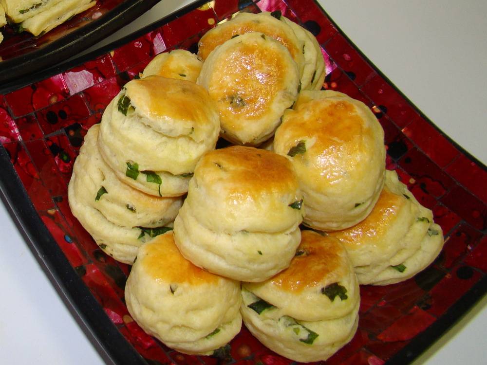 Medvehagymás pogácsa recept recept fotó