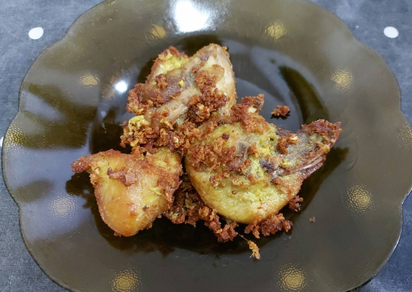 Ayam goreng telur