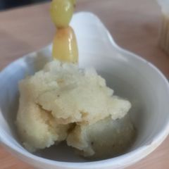 A picture of Green grapes sorbet.