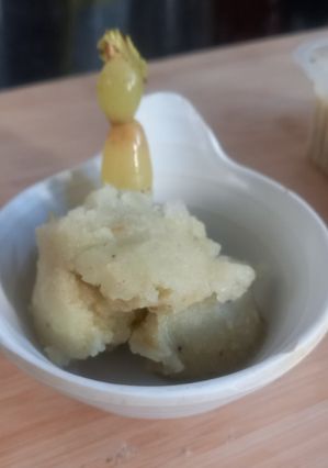 A picture of Green grapes sorbet.