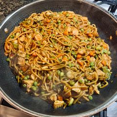 A picture of Chicken Chow Mein.