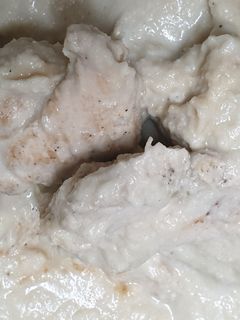 Una foto de Solomillos de pavo con manzana y almendras (en olla de cocción lenta)