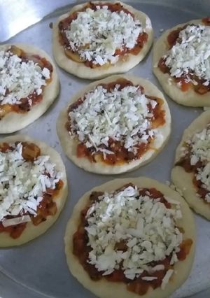صورة لوصفة عجينة البيتزا والفطائر