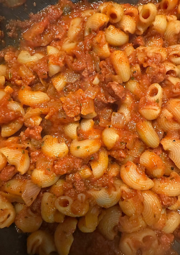 Una foto de Macarrones con chorizo