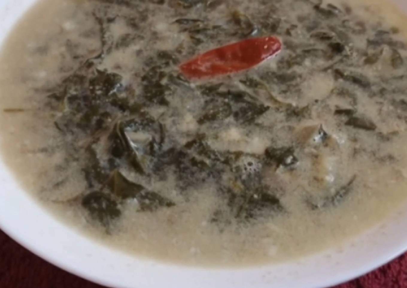 Manathakkali keerai saaru/Black nightshade soup
