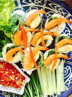 Hình của món Cuốn tôm chua.
