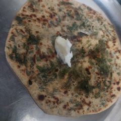 A picture of Palak Paratha.