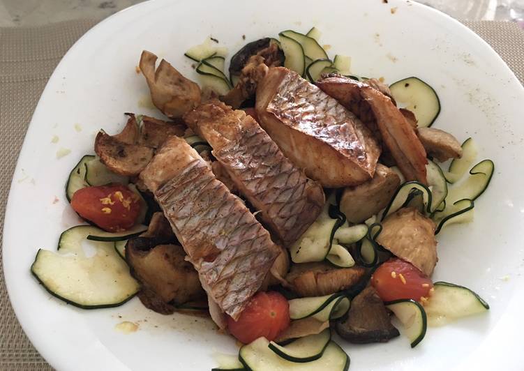 Grilled fish with zucchini Salad