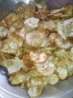 வாழைக்காய் சிப்ஸ் (Vaazhaikaai chips recipe in tamil) செய்முறை முக்கிய புகைப்படம்