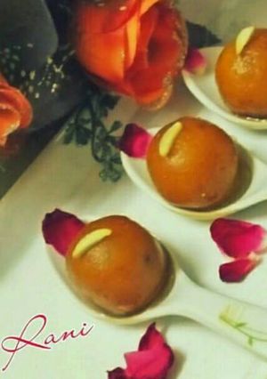 गुलाब जामुन (Gulab jamun recipe in hindi) रेसिपी मुख्य फोटो