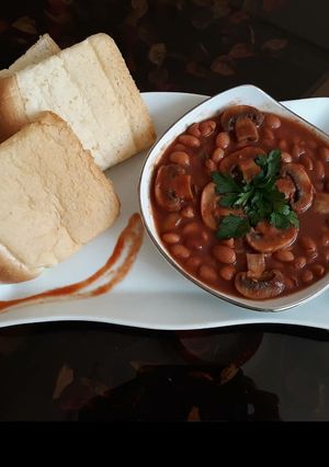 عکسی از دستور لوبیا با قارچ