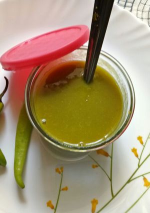 ગ્રીન ચીલી સોસ રેસીપી મુખ્ય ફોટો
