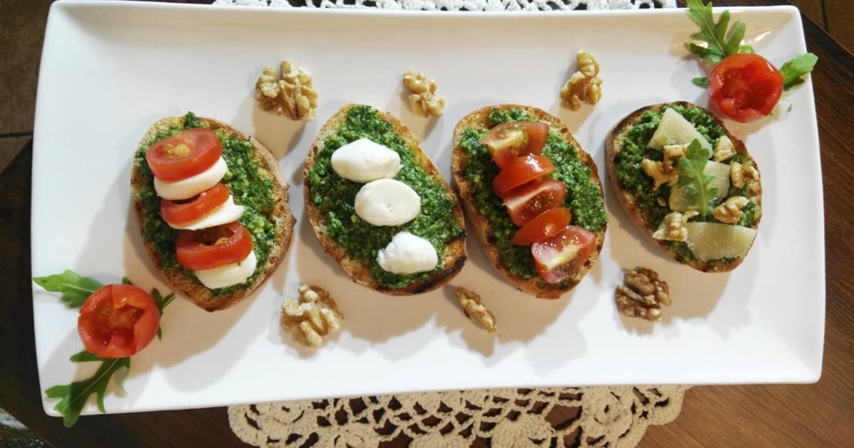 Ricetta Bruschette con pesto di rucola di Simona Cuisine Cookpad