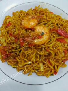 Foto resep Mie goreng mercon...🍝