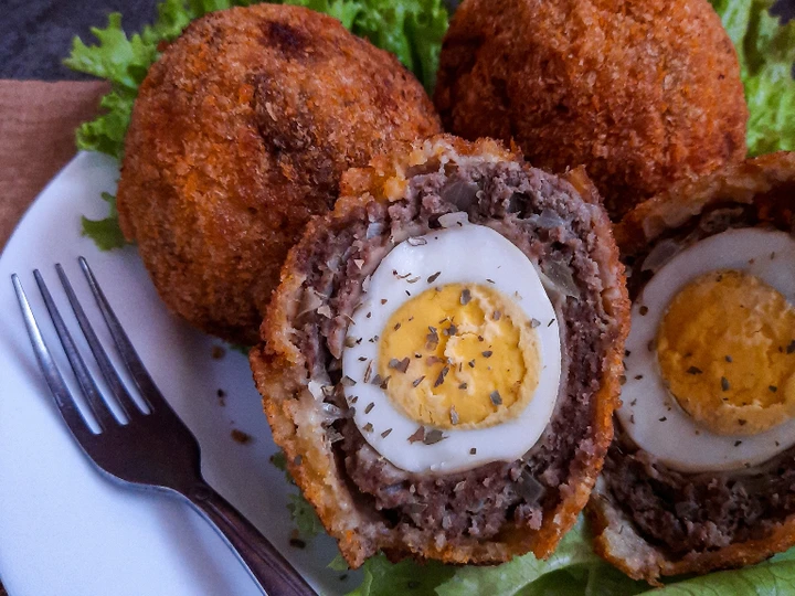 Langkah Mudah untuk Menyiapkan Resep  Scotch Eggs yang Menggugah Selera, Sempurna