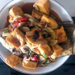 รูปของ Gurame Tahu Tausi