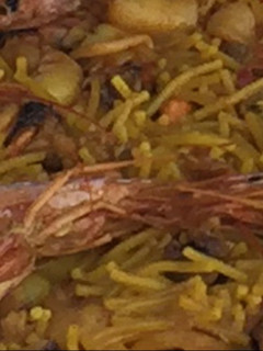 Una foto de Fideuá de marisco Gandía