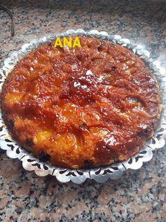 Una foto de Tarta invertida de manzana con mix de frutos secos