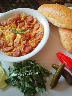 عکسی از دستور سوسیس تخم مرغ