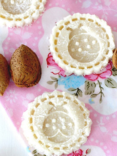 Una foto de Galletas de coco y almendra
