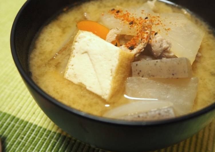 My Grandma Love This Pork Miso Soup (Tonjiru)