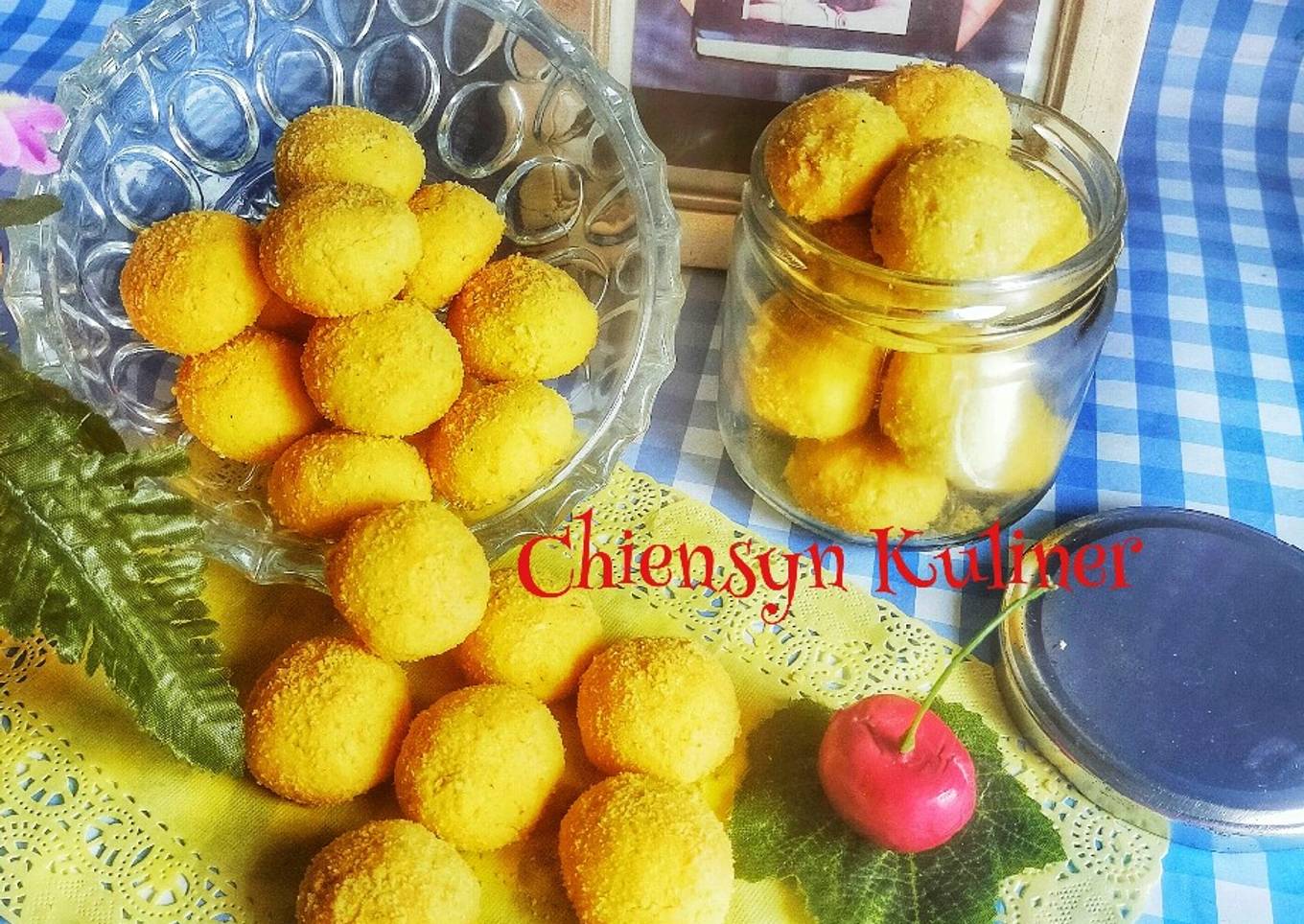Kue Kering Isi Abon