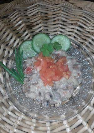 A picture of My Foul Medames (Salad Style).