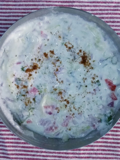 வெள்ளரி தக்காளி ரய்தா /Cucumber Tomato Raitha செய்முறை முக்கிய புகைப்படம்