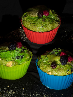 Una foto de 🎃Muffins🎃 para Halloween (Chocolate blanco y moras) 💚