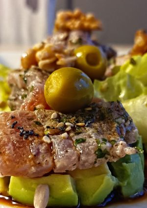 Una foto de Tartar de atún