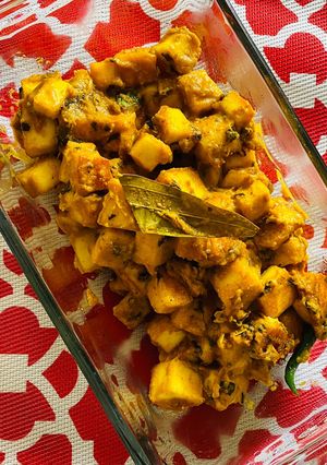 A picture of Paneer butter masala.