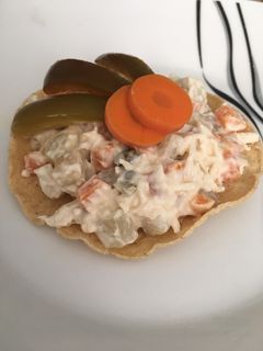 Una foto de Ensalada de pollo fácil, rápida y reducida en grasa 🍗🥗