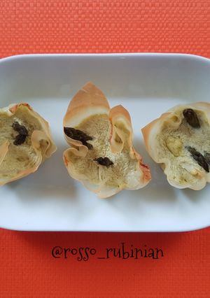 Foto di Cestini di pasta fillo con asparagi