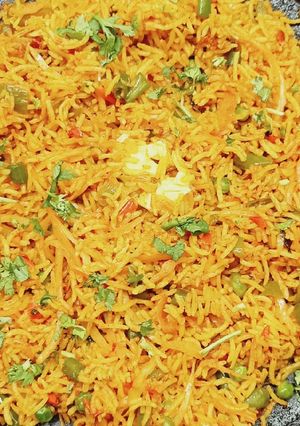 તવા પુલાવ (Tawa Pulao Recipe in Gujarati) રેસીપી મુખ્ય ફોટો