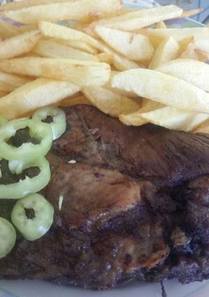 Φωτογραφία της συνταγής Χοιρινές μπριζόλες με σάλτσα μήλου! 🐷🍎