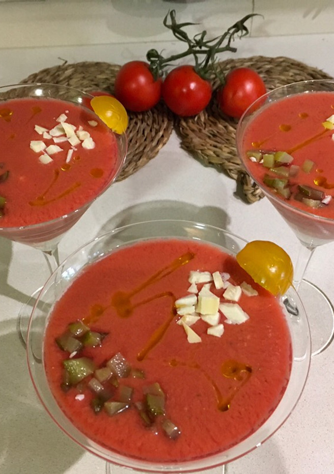 Una foto de Gazpacho de remolacha