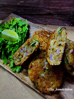 A picture of Leftover Bread Rice Cakes.
