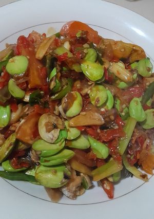Foto resep Ikan Asin goreng siram tumis pete
