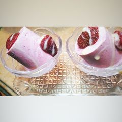 Strawberry ice cream A picture of Strawberry ice cream.
