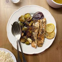 A picture of Roasted garden of salmon and lottaaaaaa veggies 🍣 🥗 🔥.