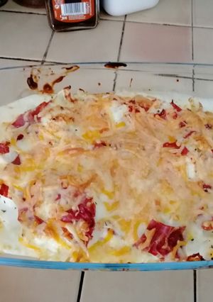 Una foto de Coliflor gratinada amb cuixot salat