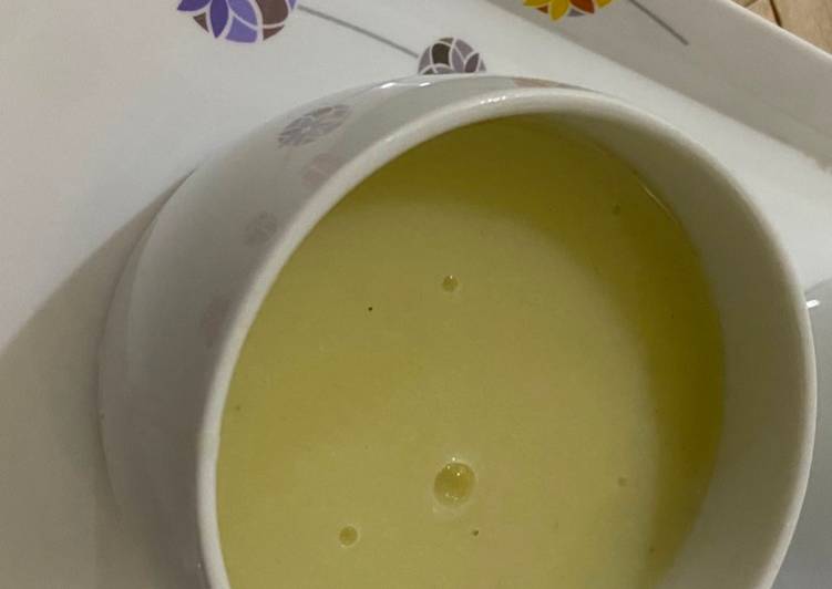 شوربة الزهرة والبطاطا