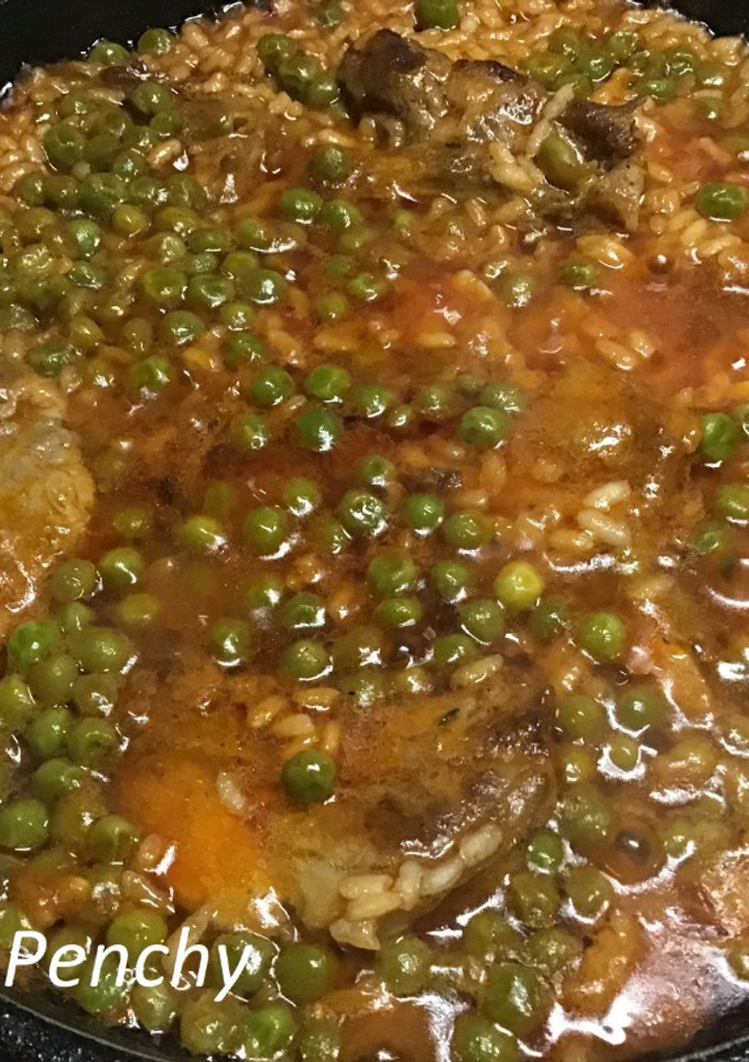 Una foto de Arroz de costillas en adobo con pimentón ahumado